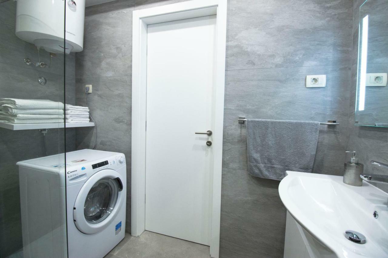 Apartment Deluxe Nana Makarska Bagian luar foto